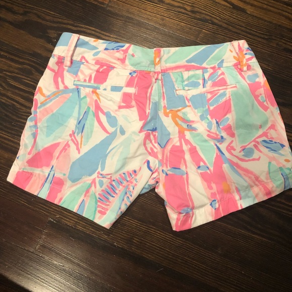 Lilly Pulitzer Callahan Short in Off to Sea Print - Picture 4 of 6
